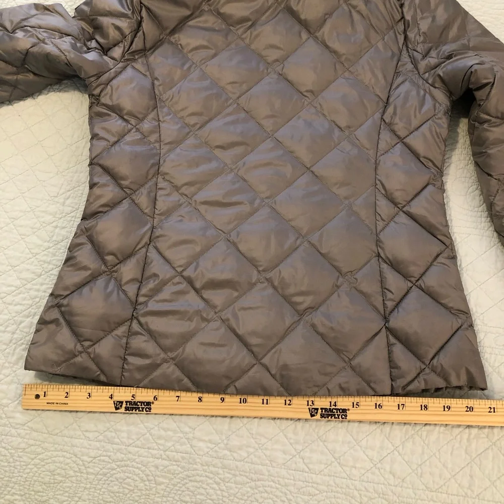 Lauren Ralph Lauren down hooded jacket. Size small. - Picture 16 of 16